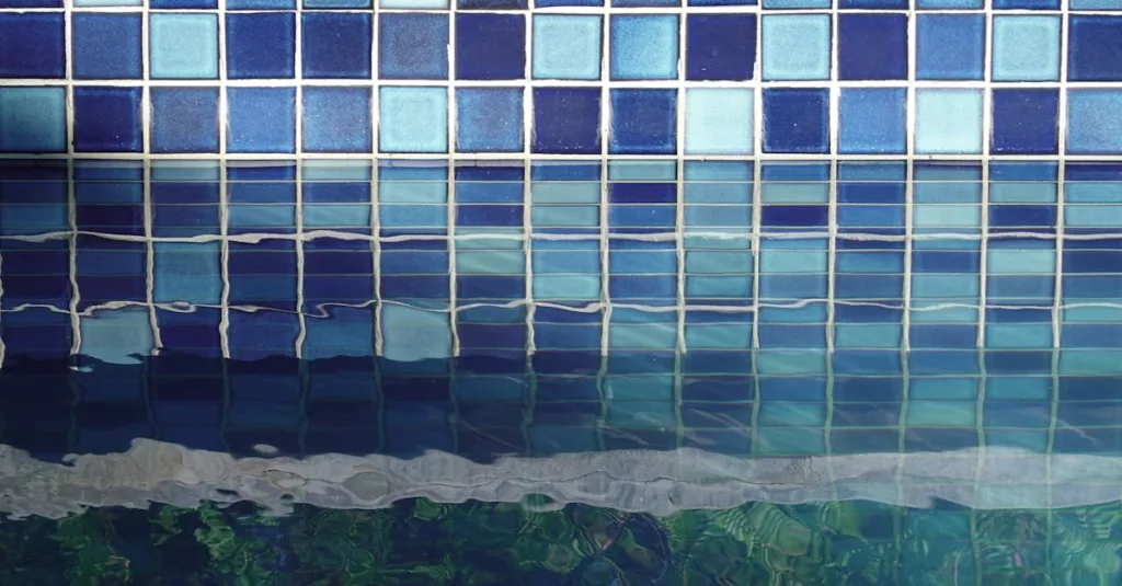 découvrez la sérénité d'un bassin réfléchissant, où l'eau calme capture et reflète la beauté environnante pour un effet apaisant et esthétique.